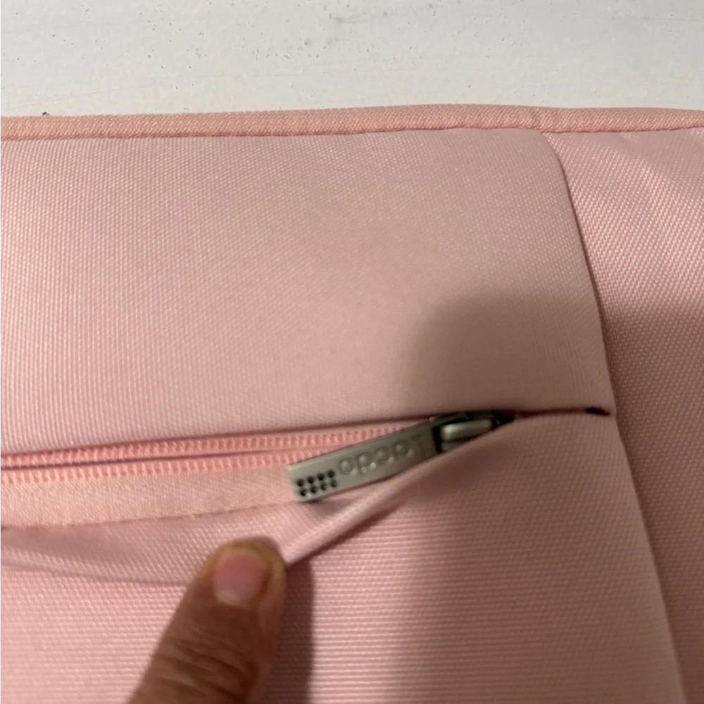Lacdo Pink Laptop Sleeve - Slim Protective Case new with tag
